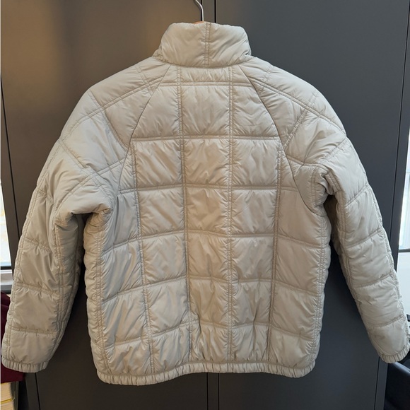 Patagonia Lost Canyon Jacket (small) - Picture 2 of 4